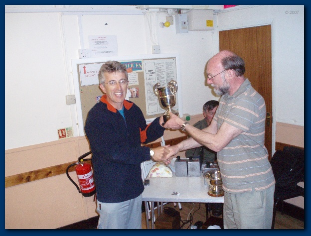 600x449 pixels (122K)